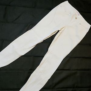 No balance white jeans